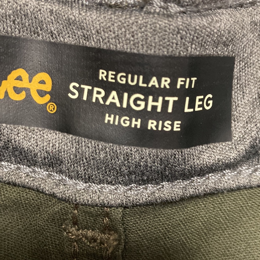 Lee Regular Fit Straight Leg High Rise Capri Ankle Pants - Picture 2 of 5